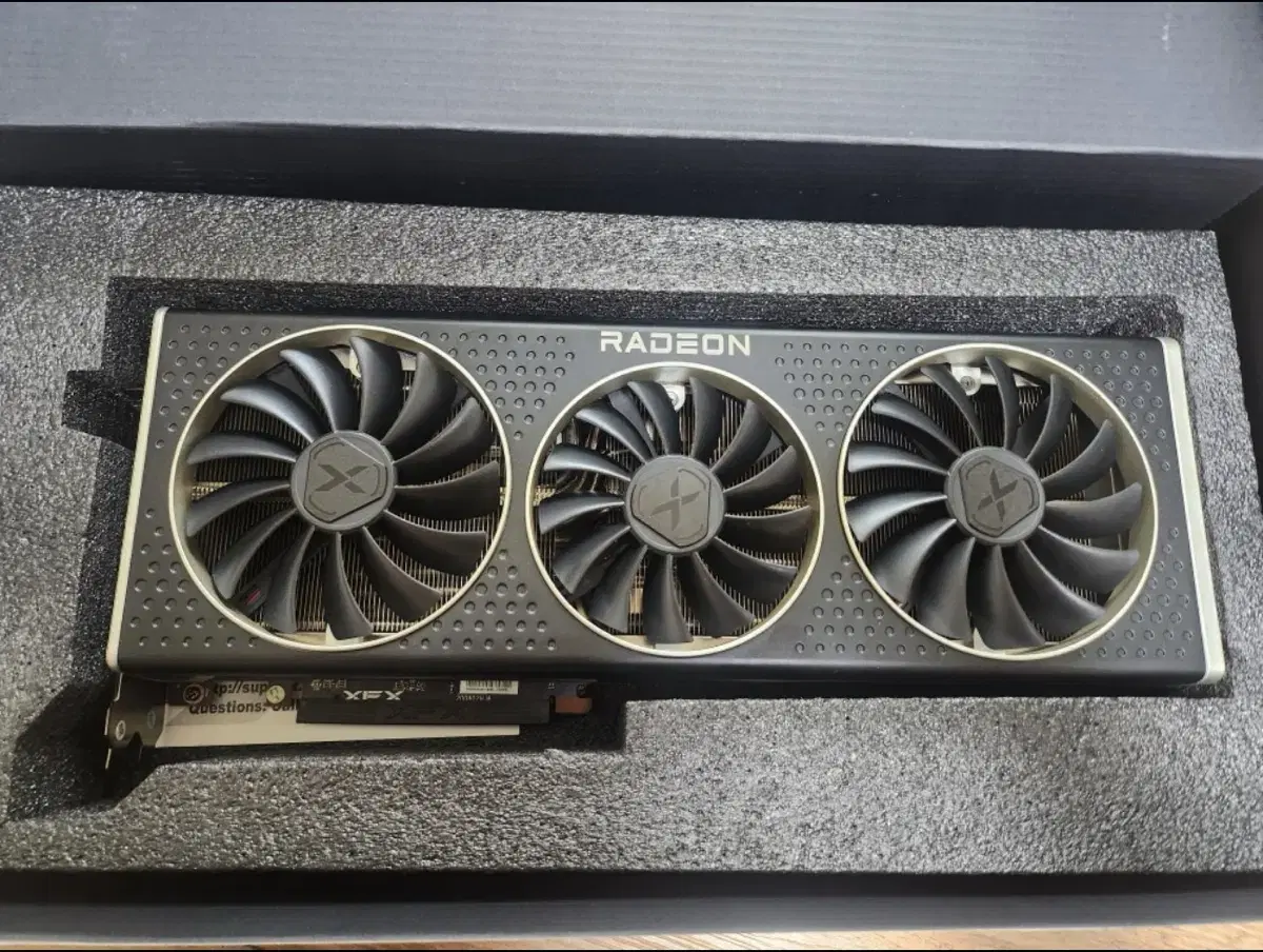 XFX MERC RX 6950XT